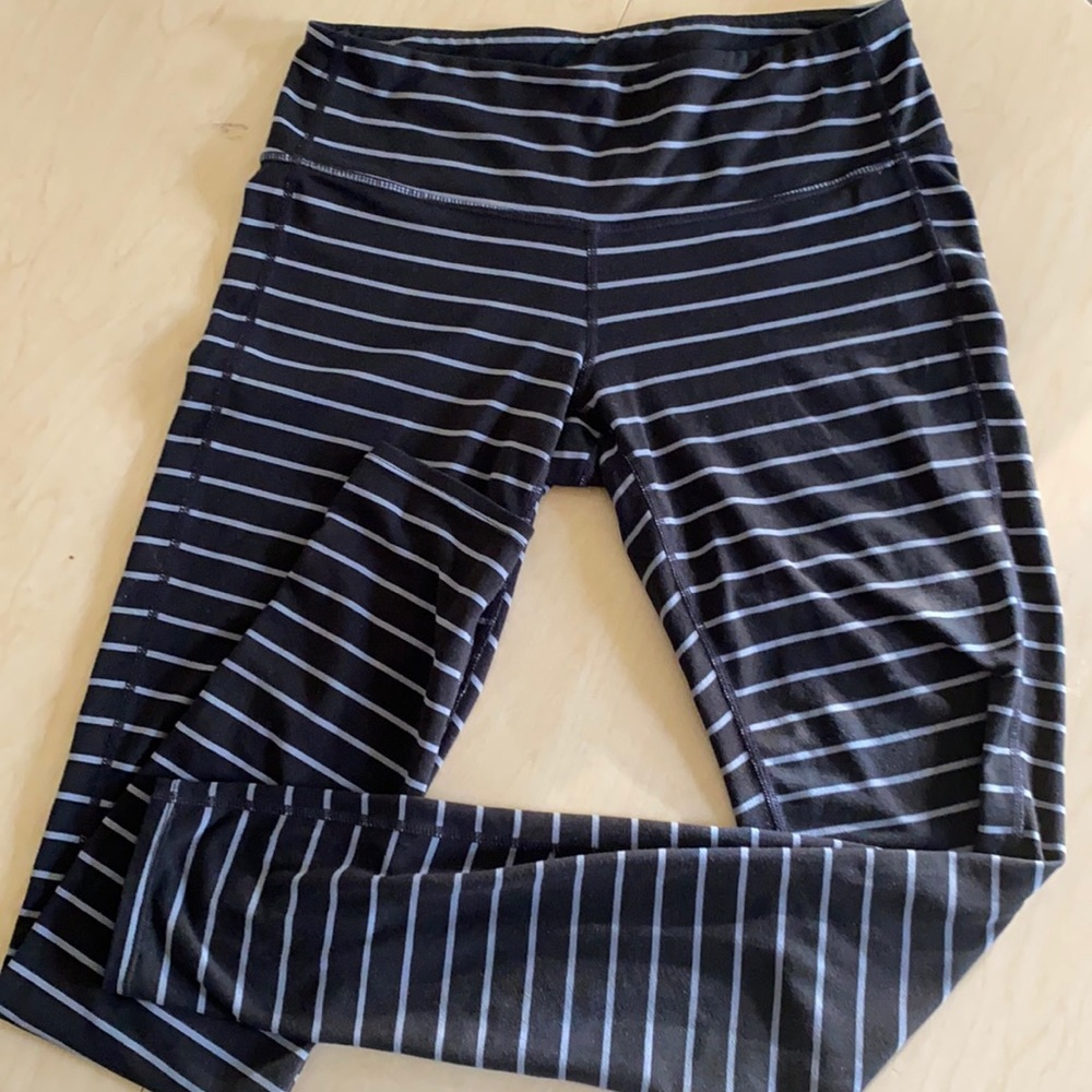 Athleta gray/black striped leggings